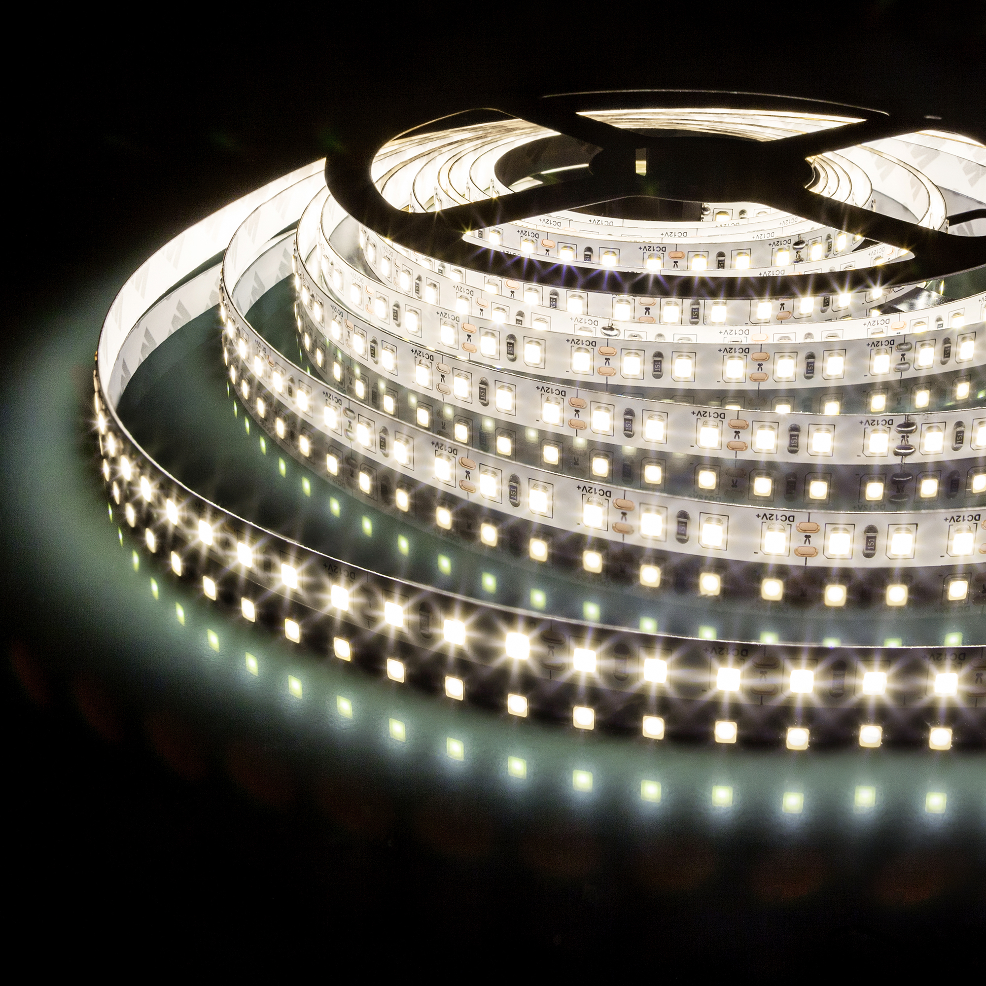 Светодиодная лента 2835/120Led 9,6W IP20 дневной белый свет 4200K Светодиодная лента 2835/120Led 9,6W IP20 дневной белый свет 4200K