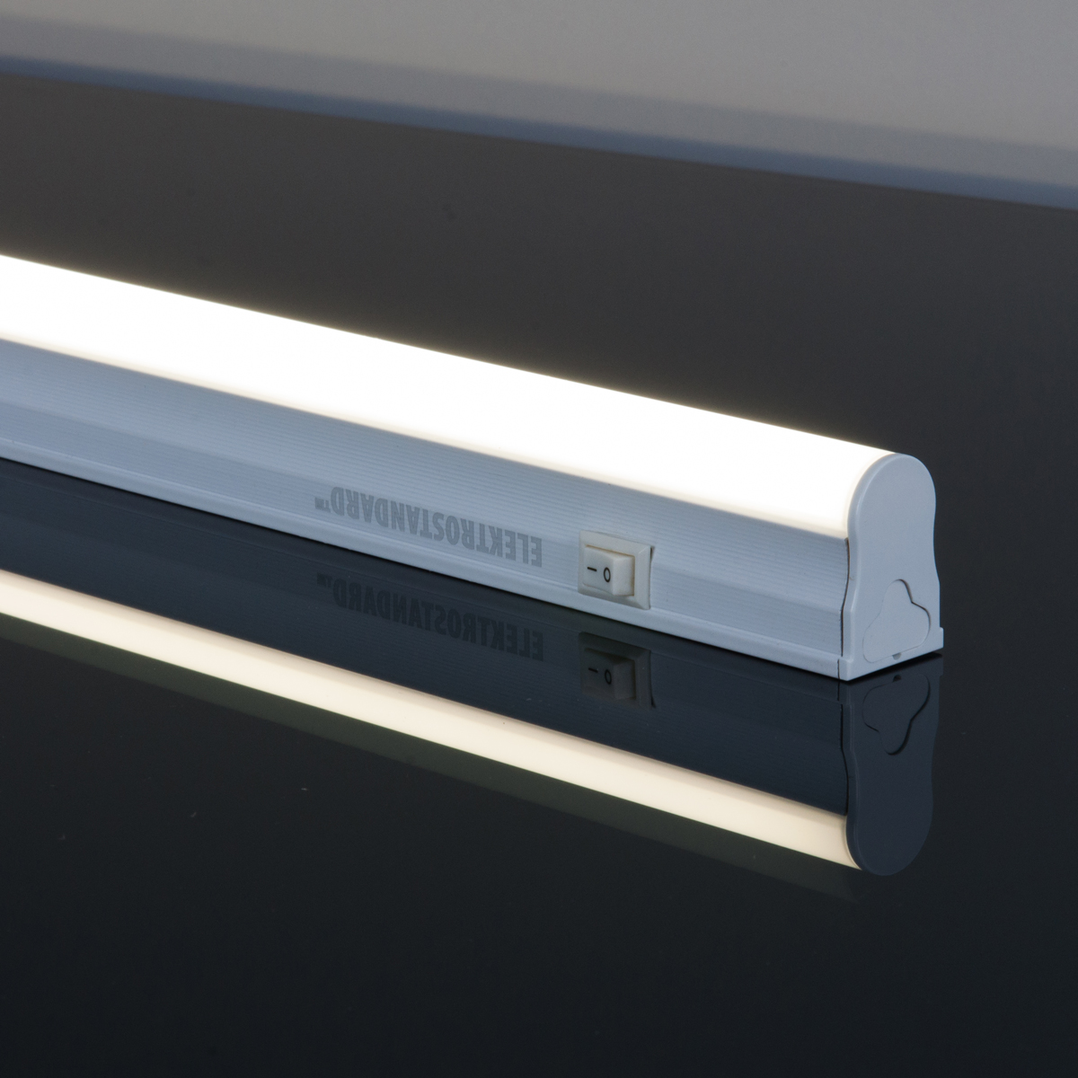 Светодиодный светильник Led Stick Т5 120см 104led 22W 4200K LST01 22W Светодиодный светильник Led Stick Т5 120см 104led 22W 4200K LST01 22W